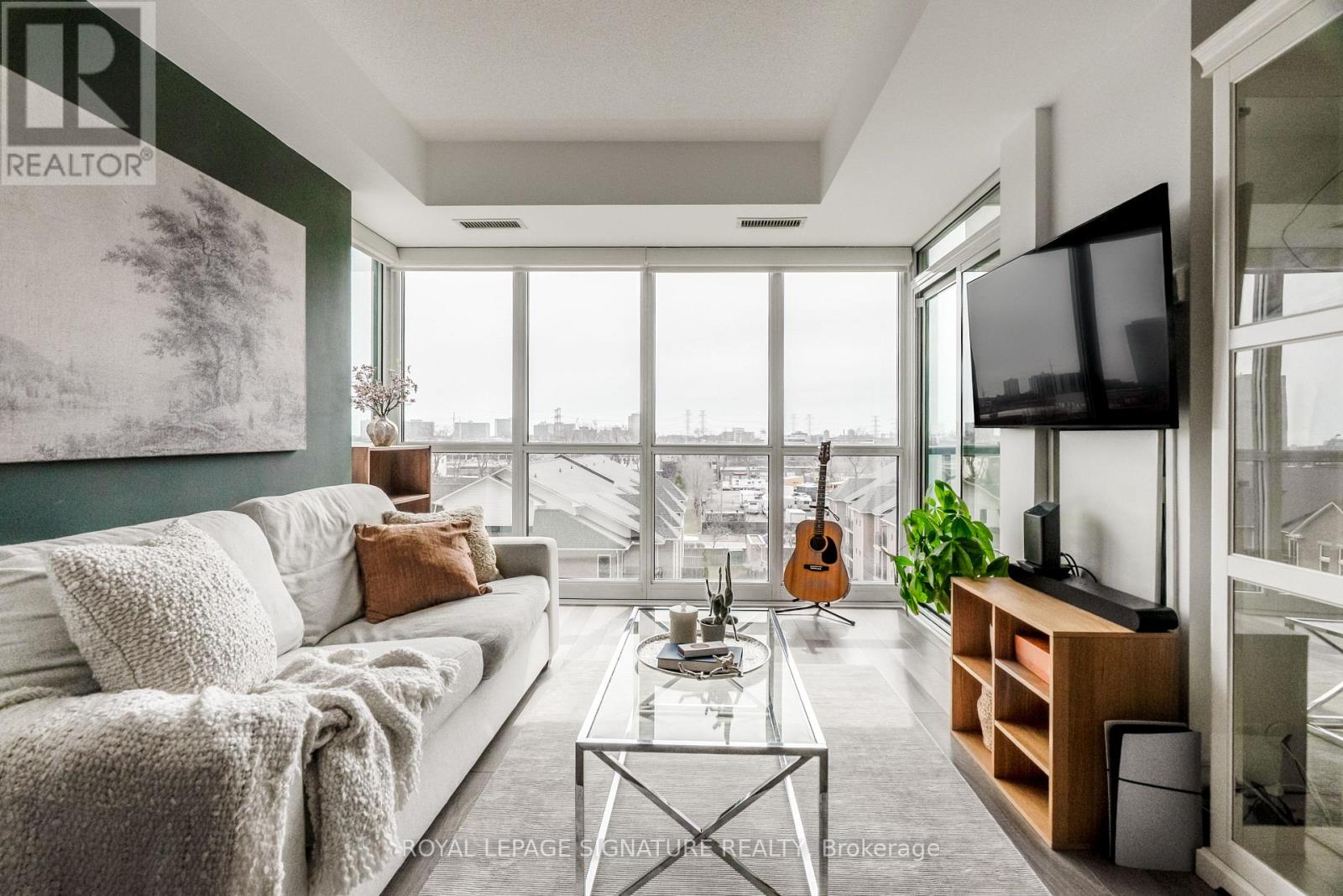 515 - 35 BRIAN PECK CRESCENT, Toronto, Ontario