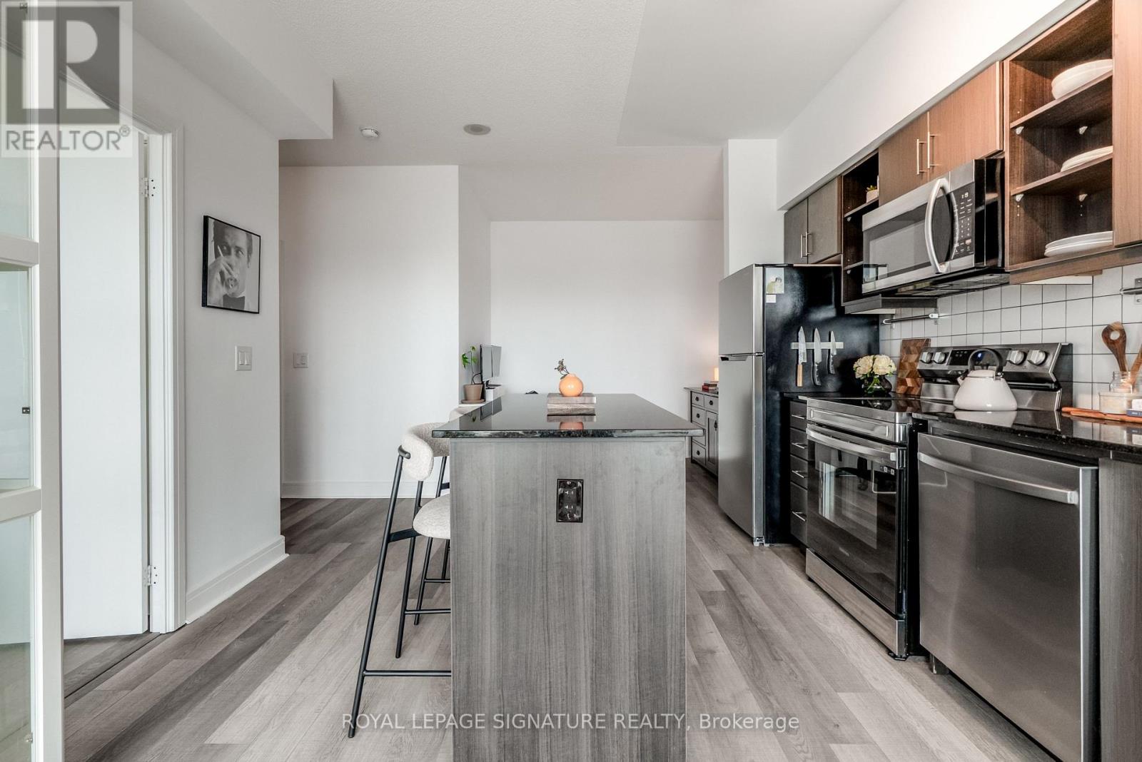 515 - 35 Brian Peck Crescent, Toronto, Ontario  M4G 0A5 - Photo 8 - C12939536