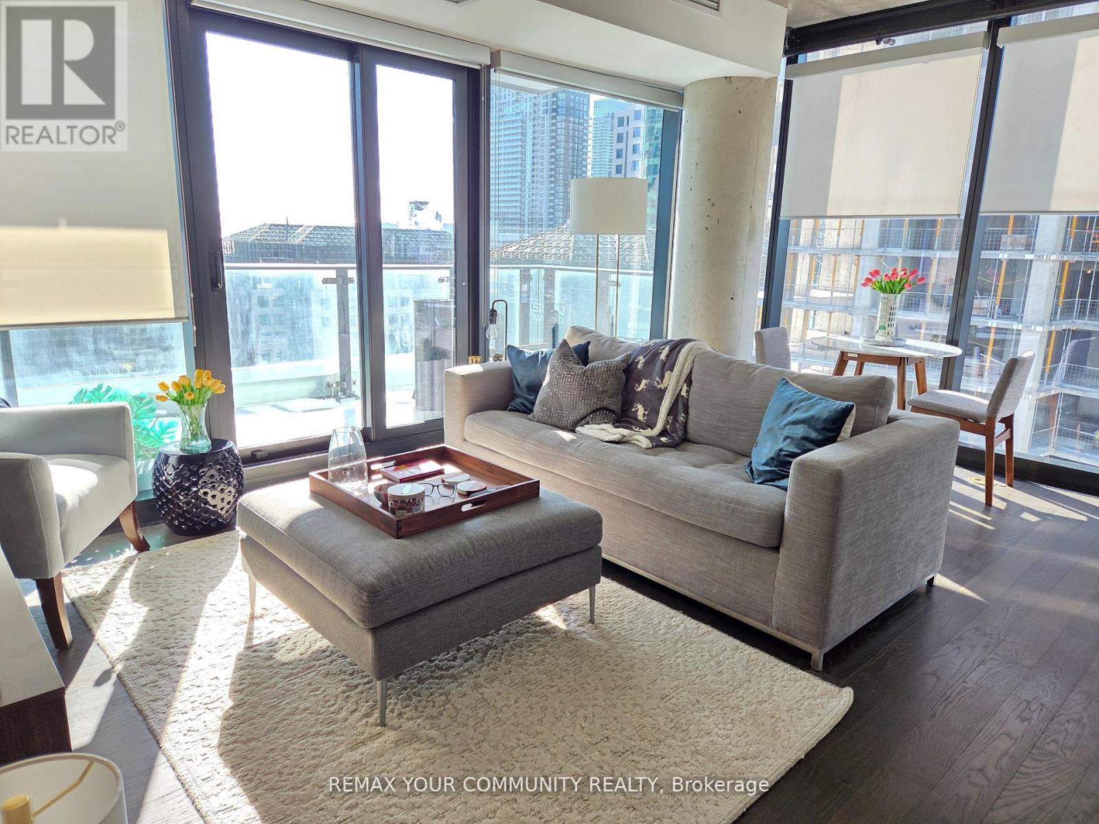 2107 - 224 King Street W, Toronto, Ontario  M5V 1H8 - Photo 3 - C12939576