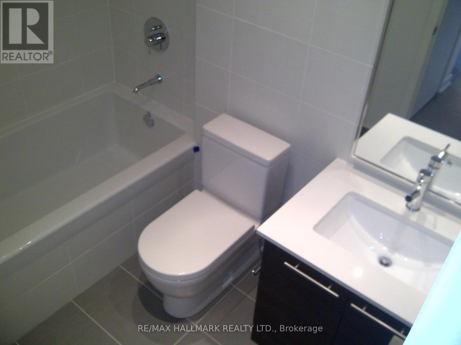 1305 - 1 Market Street, Toronto, Ontario  M5E 0A2 - Photo 8 - C12939586