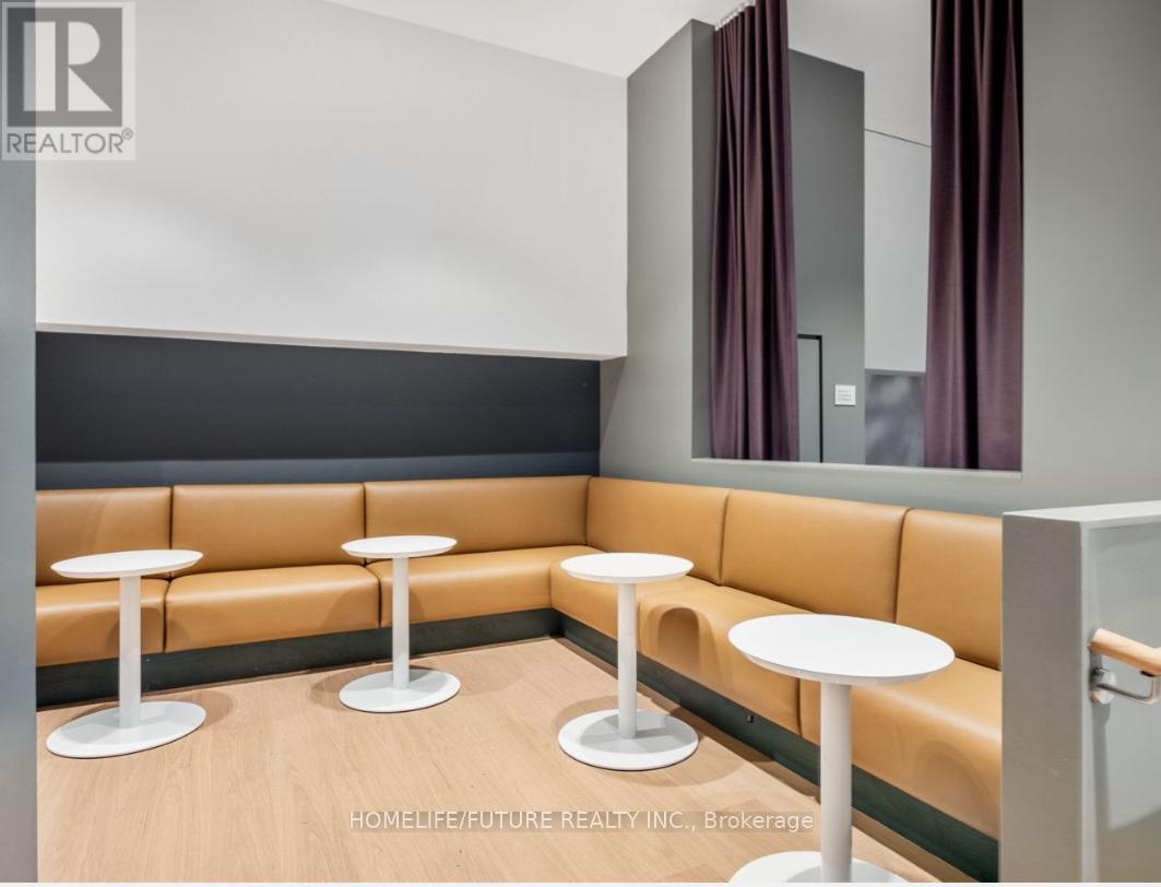 530 - 1720 Bayview Avenue, Toronto, Ontario  M4G 0E5 - Photo 5 - C12939616