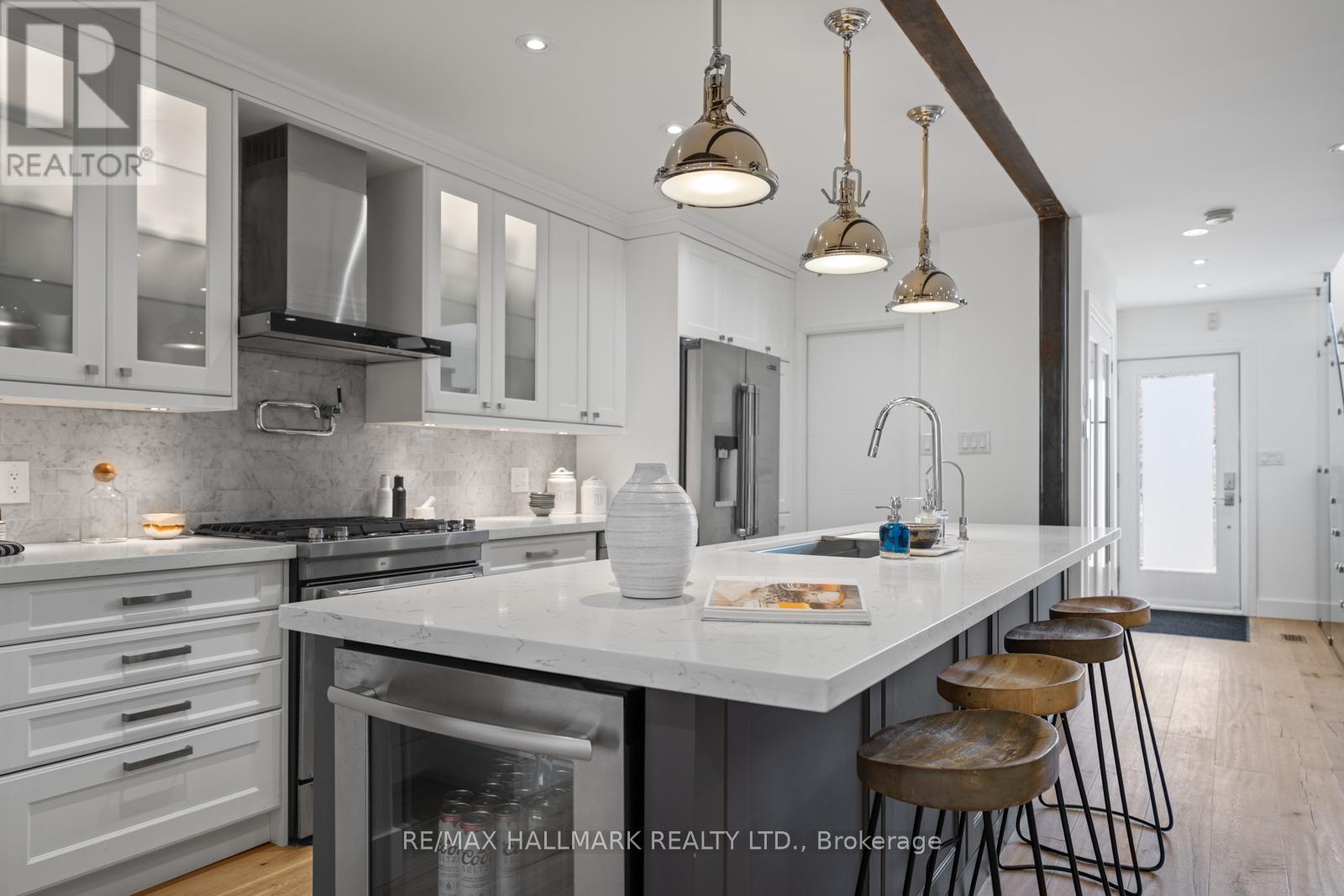 148 Cranbrooke Avenue, Toronto, Ontario  M5M 1M5 - Photo 11 - C12939668