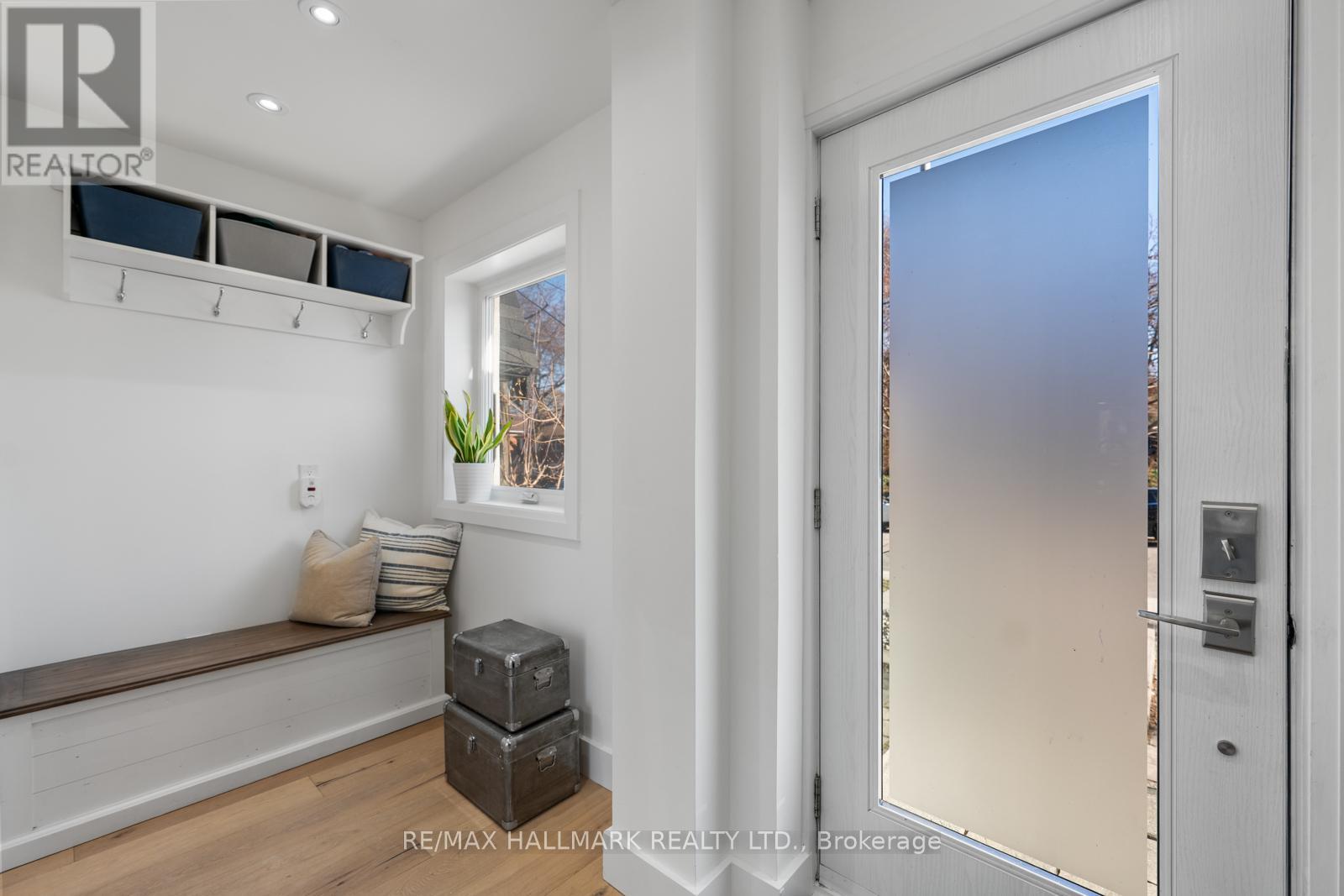 148 Cranbrooke Avenue, Toronto, Ontario  M5M 1M5 - Photo 3 - C12939668