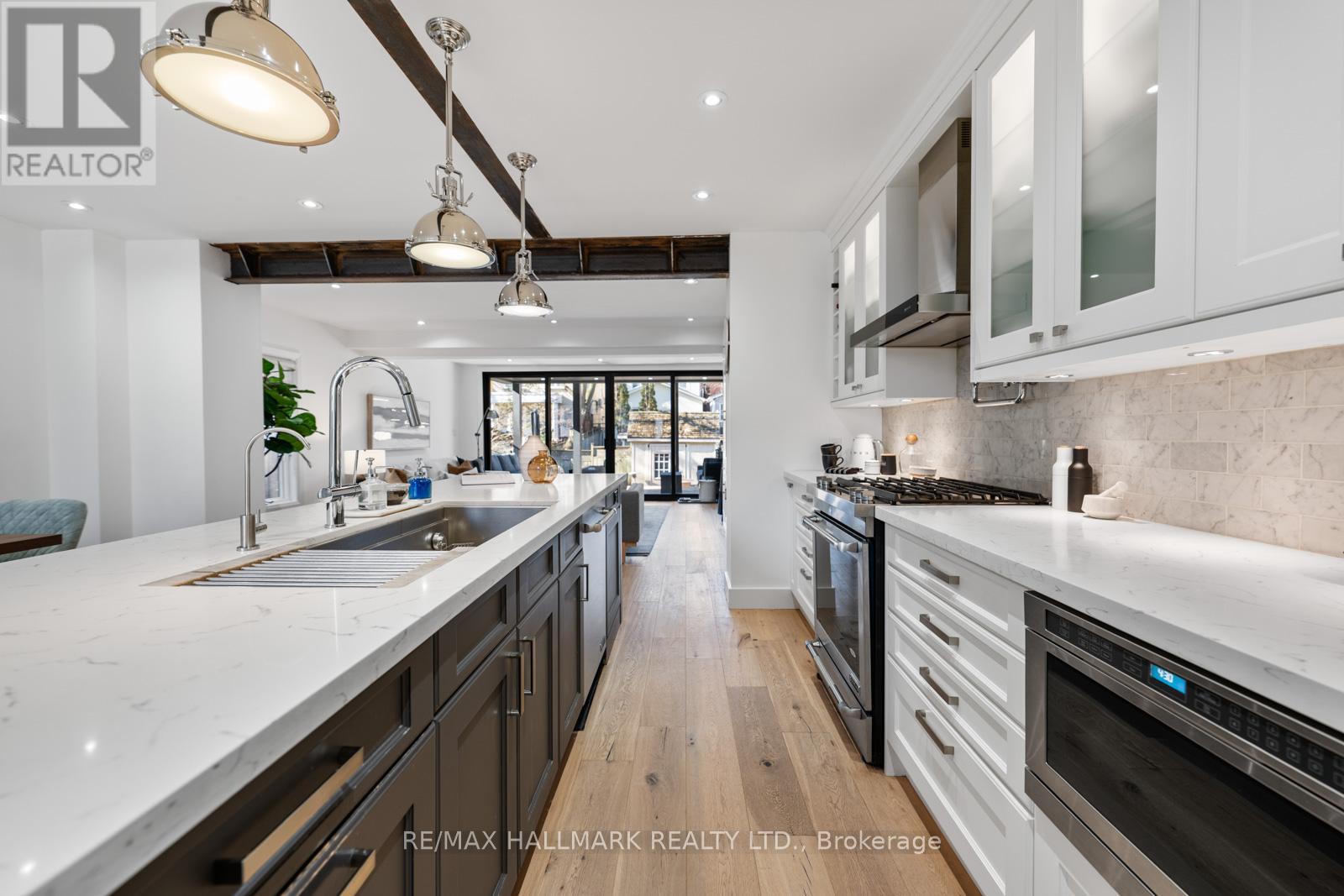 148 Cranbrooke Avenue, Toronto, Ontario  M5M 1M5 - Photo 8 - C12939668