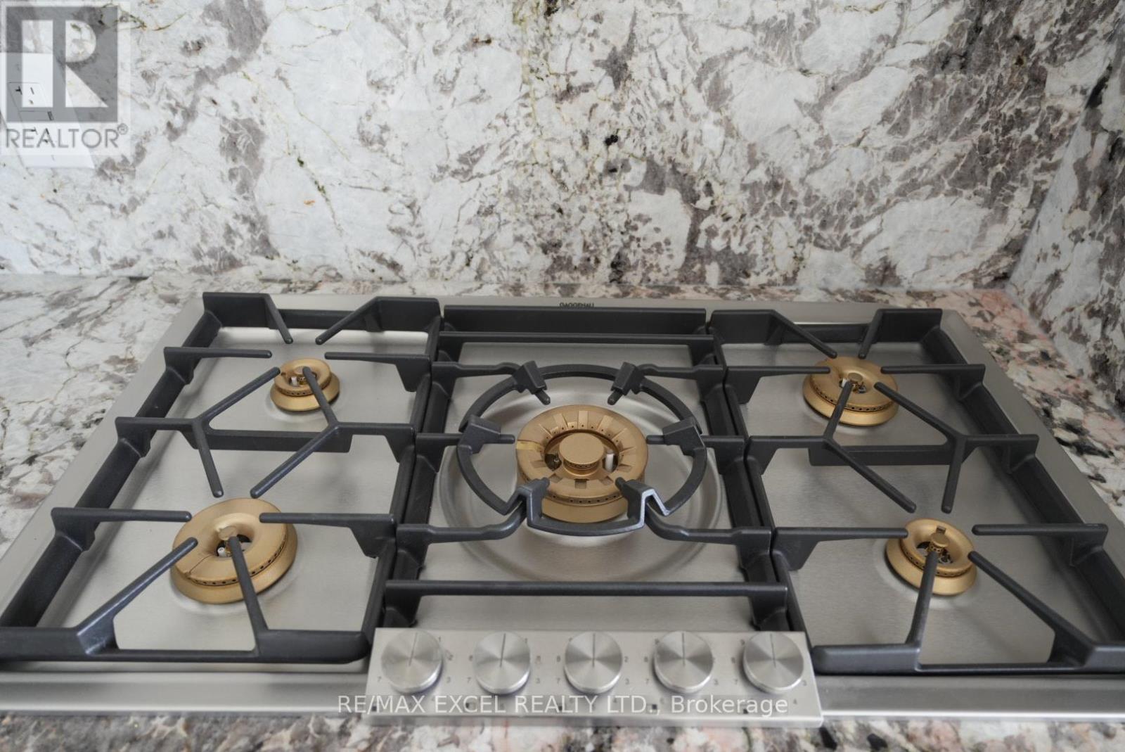 1203 - 1315 Bay Street, Toronto, Ontario  M5R 0E4 - Photo 3 - C12939724