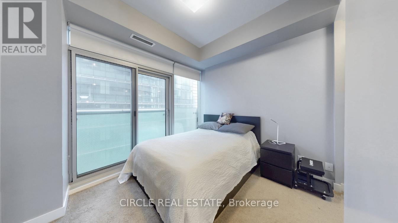 1408 - 14 York Street, Toronto, Ontario  M5J 0A9 - Photo 3 - C12939774