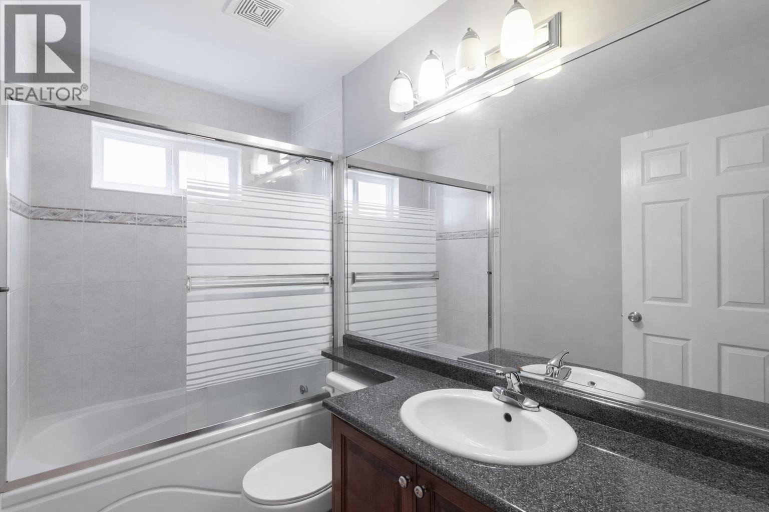 7487 Rosewood Street, Burnaby, British Columbia  V5E 2G6 - Photo 15 - R3104415