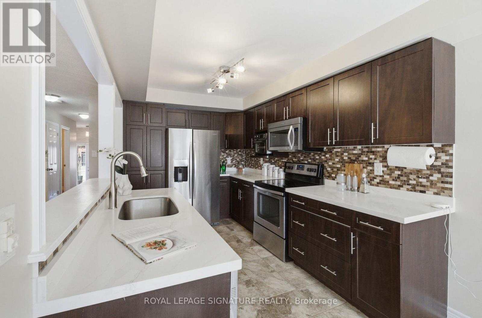 39 Keywood Street, Ajax, Ontario  L1Z 2E5 - Photo 13 - E12939510