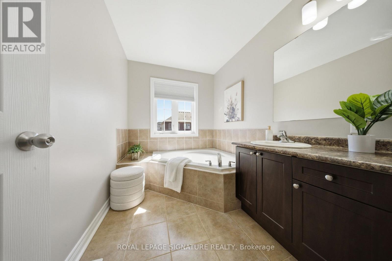 39 Keywood Street, Ajax, Ontario  L1Z 2E5 - Photo 30 - E12939510