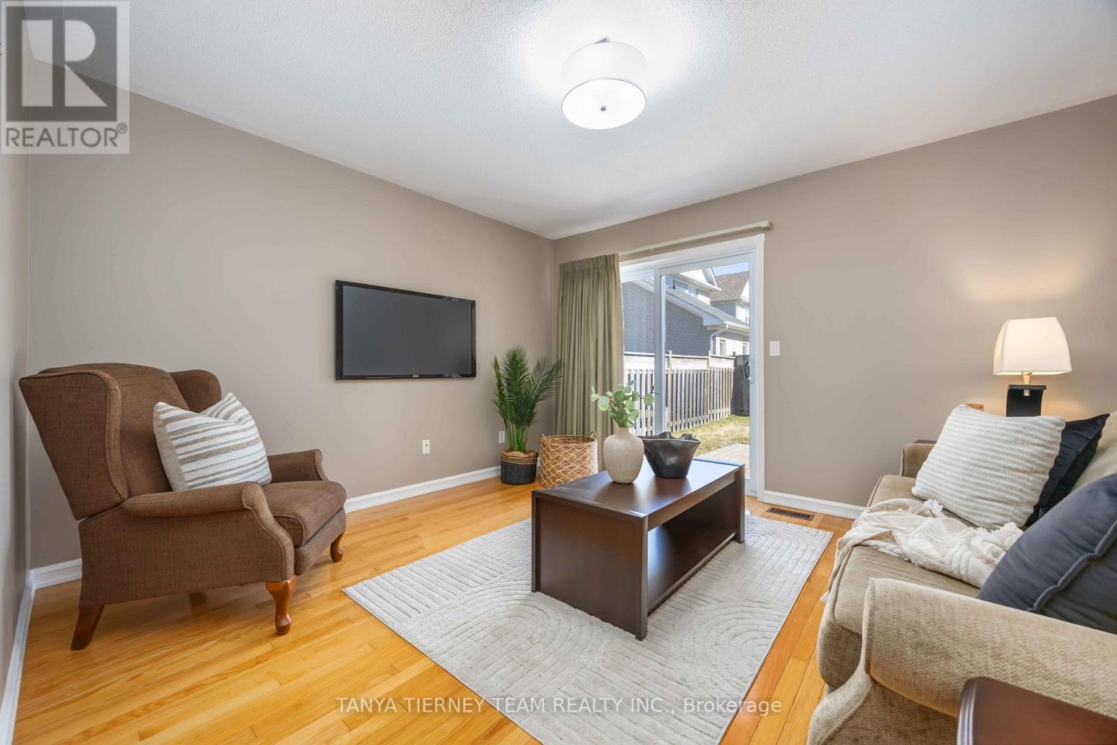 25 Wilshire Drive, Whitby, Ontario L1M 2C4 - Photo 12 - E12939648