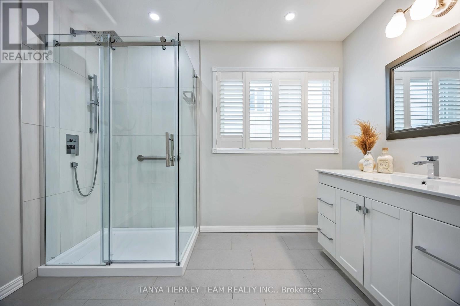 25 Wilshire Drive, Whitby, Ontario L1M 2C4 - Photo 29 - E12939648