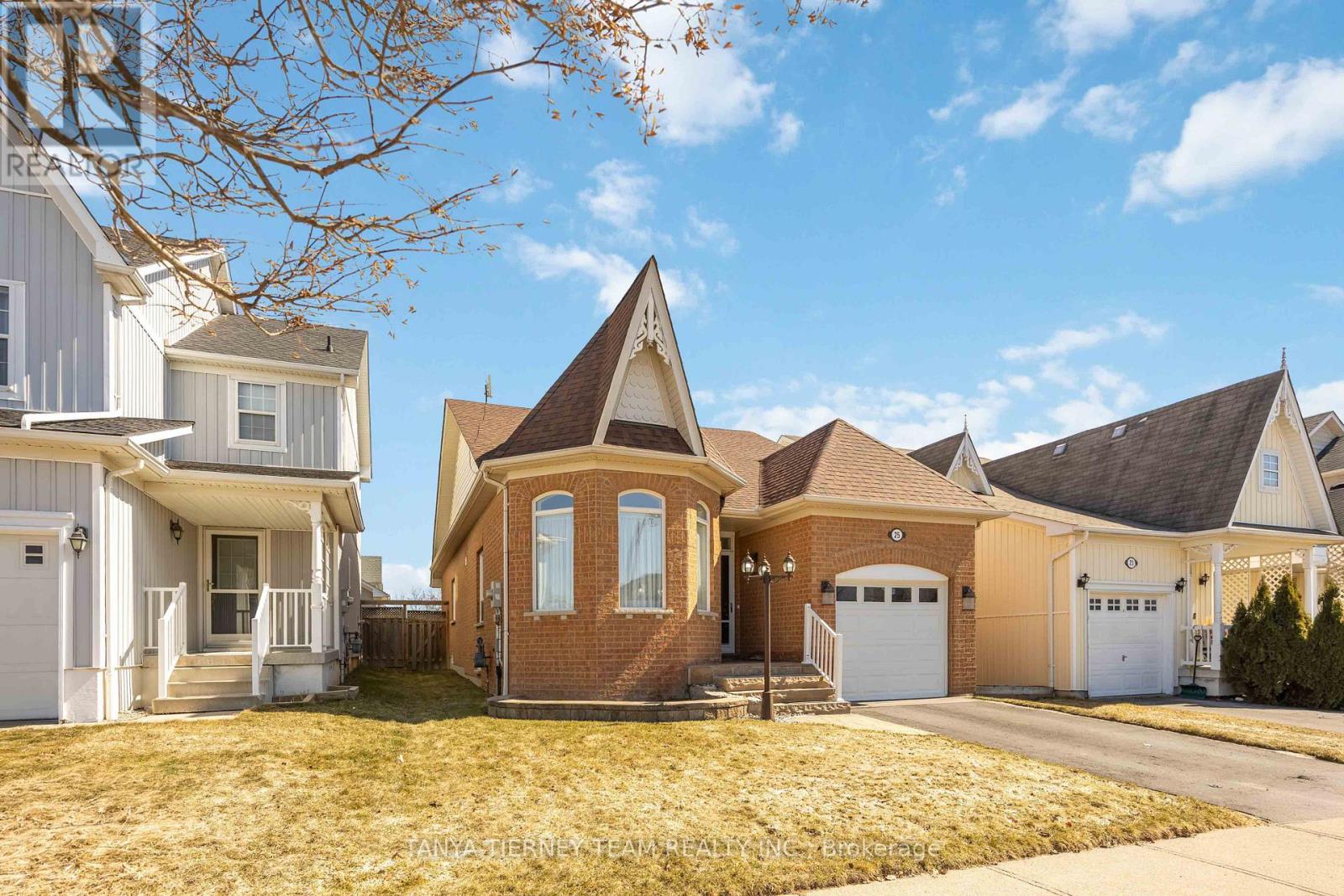 25 Wilshire Drive, Whitby, Ontario L1M 2C4 - Photo 3 - E12939648