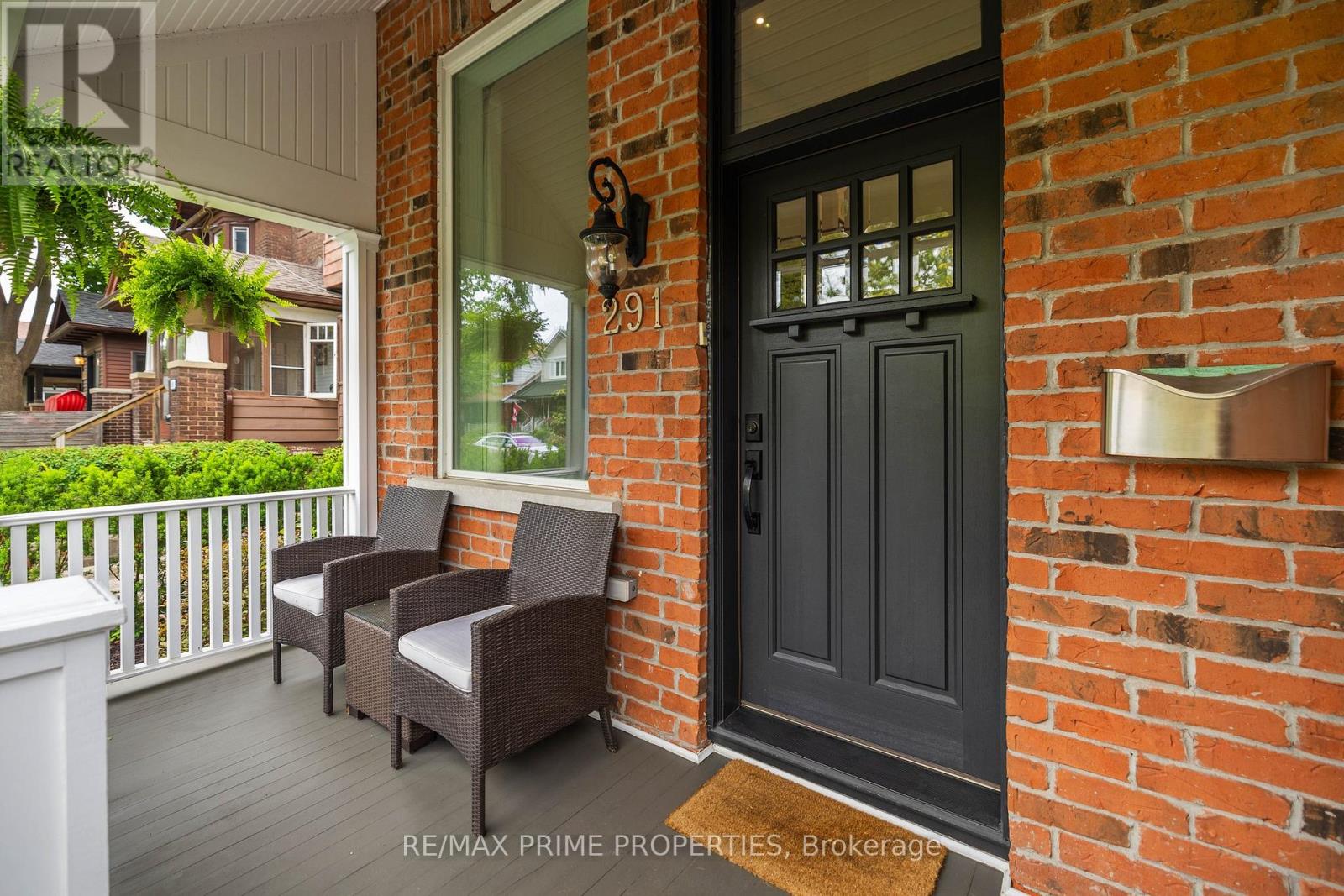 291 KINGSWOOD ROAD, Toronto, Ontario