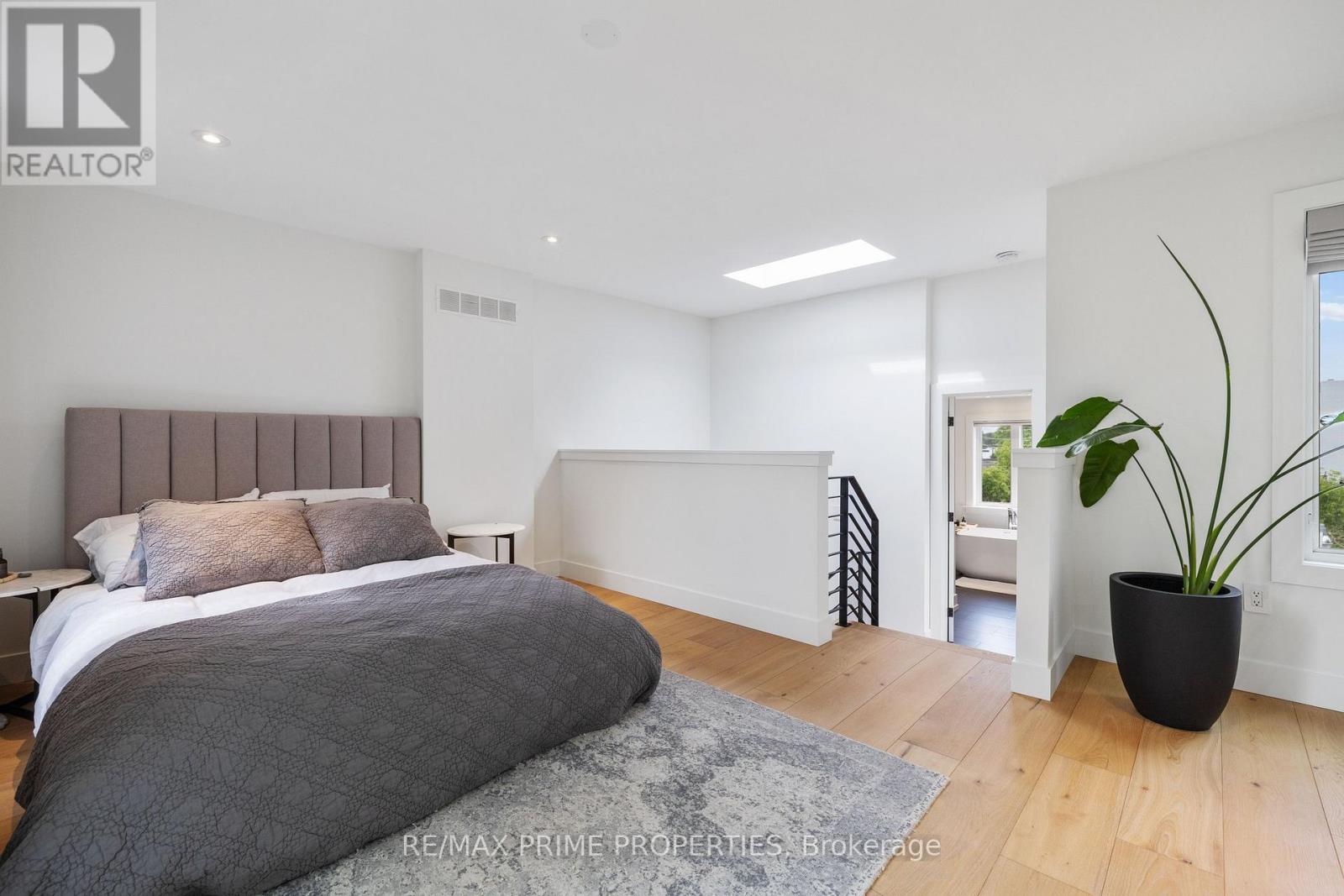 291 Kingswood Road, Toronto, Ontario  M4E 3N8 - Photo 23 - E12939692