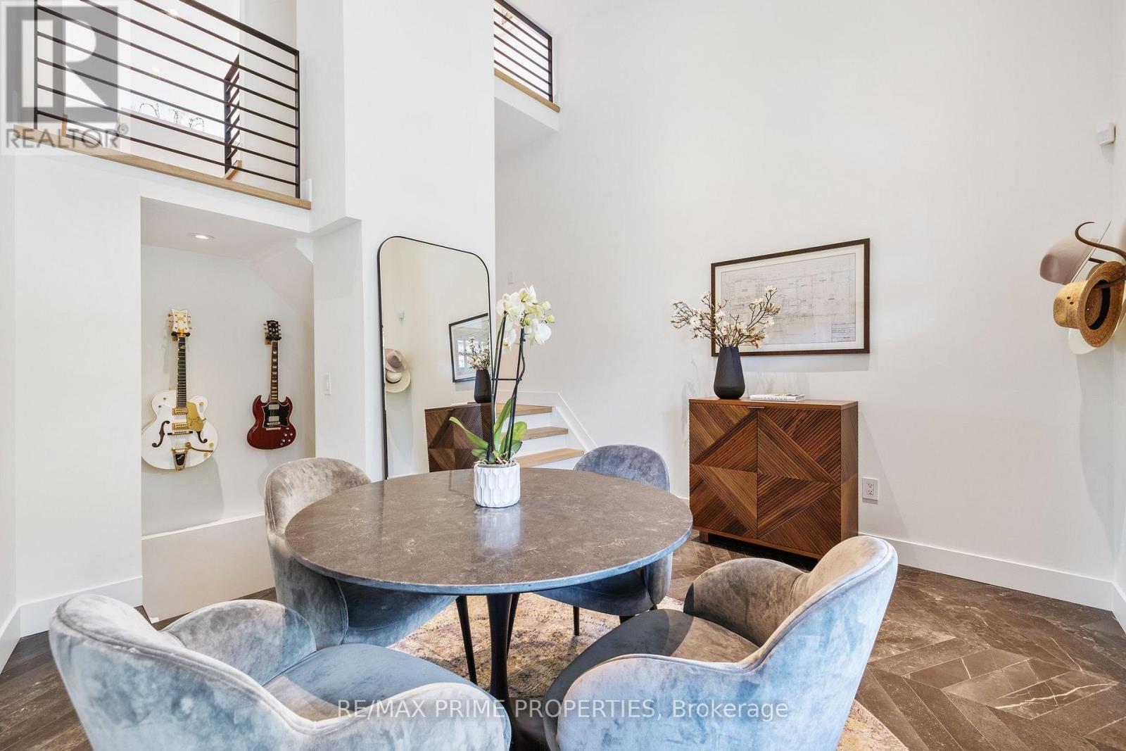 291 Kingswood Road, Toronto, Ontario  M4E 3N8 - Photo 4 - E12939692