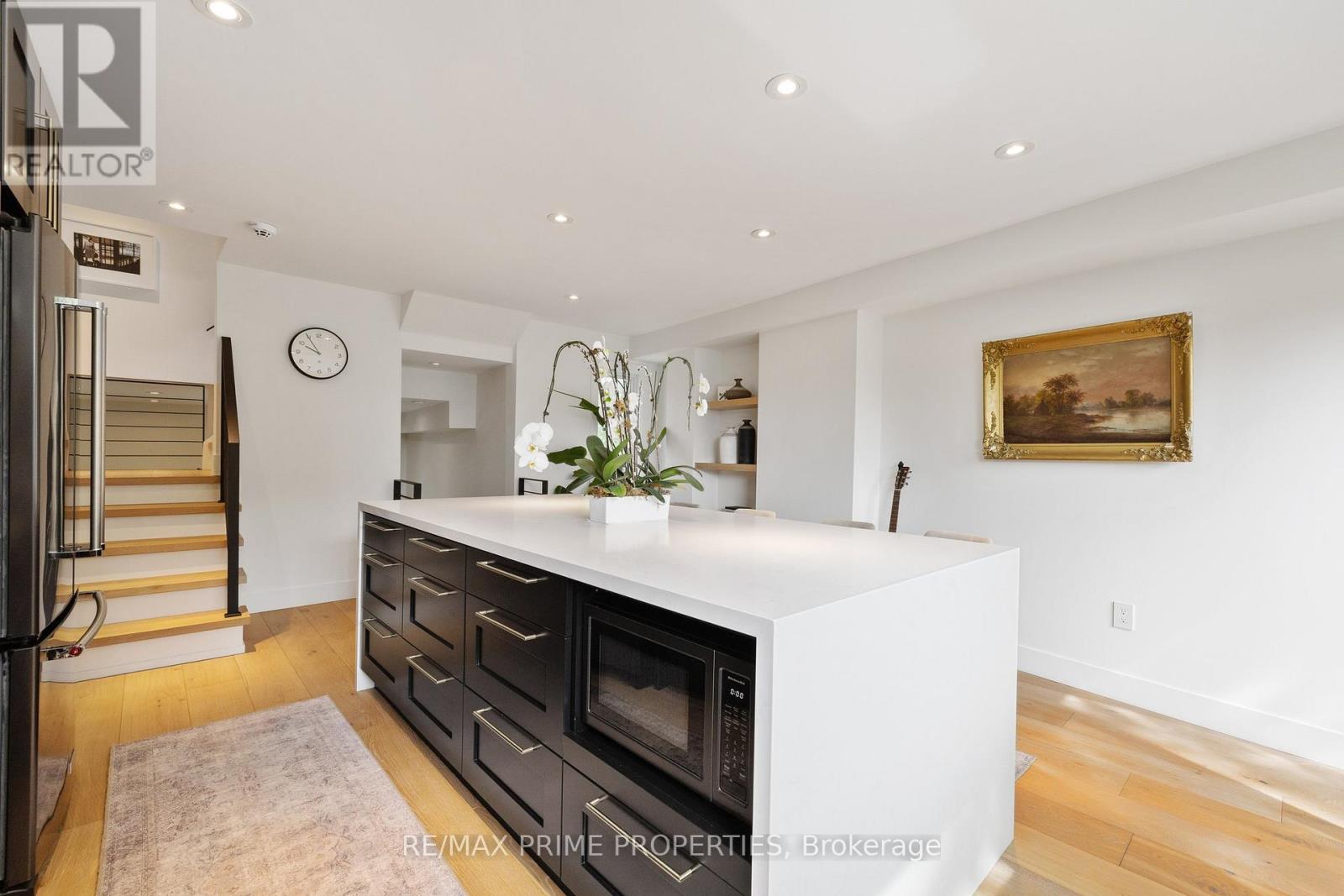 291 Kingswood Road, Toronto, Ontario  M4E 3N8 - Photo 8 - E12939692