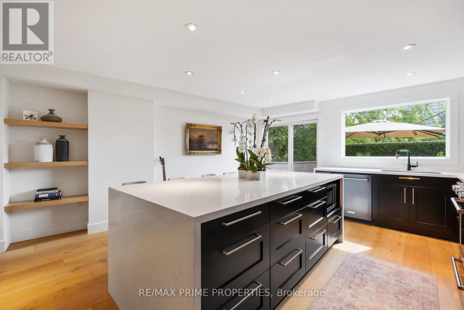 291 Kingswood Road, Toronto, Ontario  M4E 3N8 - Photo 9 - E12939692