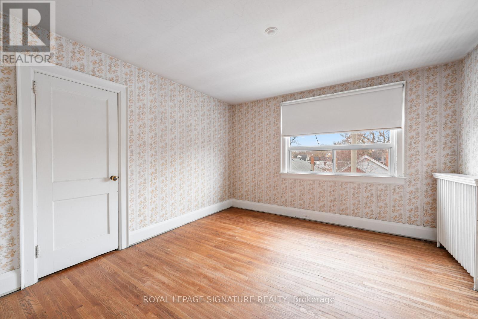 15 Marlow Avenue, Toronto, Ontario  M4J 3T8 - Photo 20 - E12939758