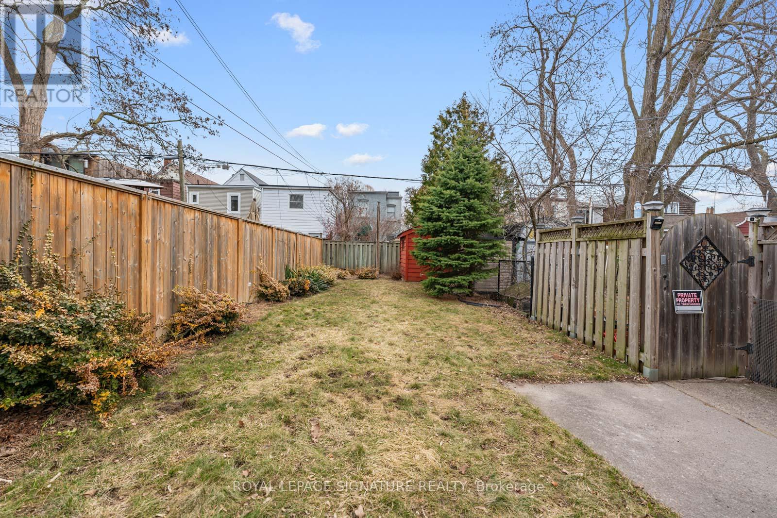 15 Marlow Avenue, Toronto, Ontario  M4J 3T8 - Photo 26 - E12939758