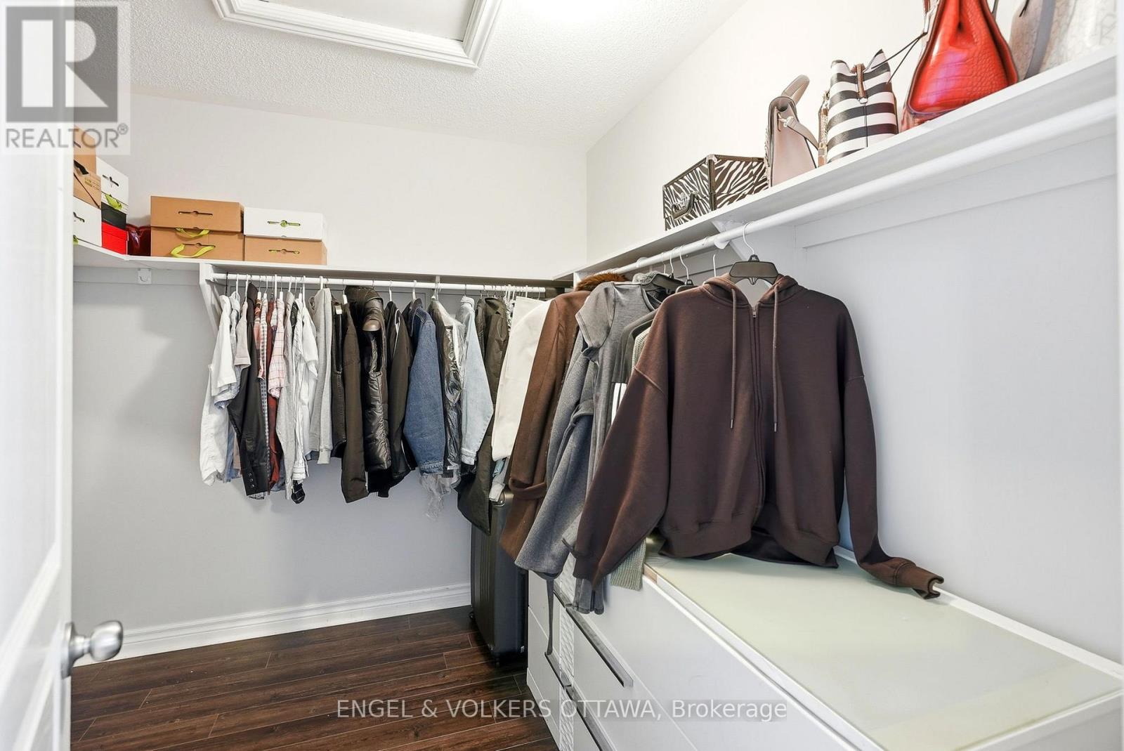 476 Barrick Hill Road, Ottawa, Ontario  K2M 0H8 - Photo 12 - X12939596