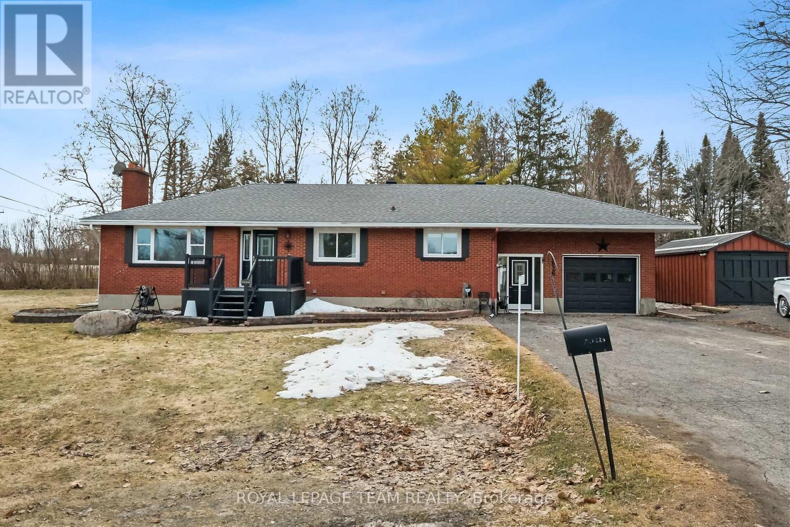 2626 Brentwood Avenue, Ottawa, Ontario  K0A 2P0 - Photo 1 - X12939776