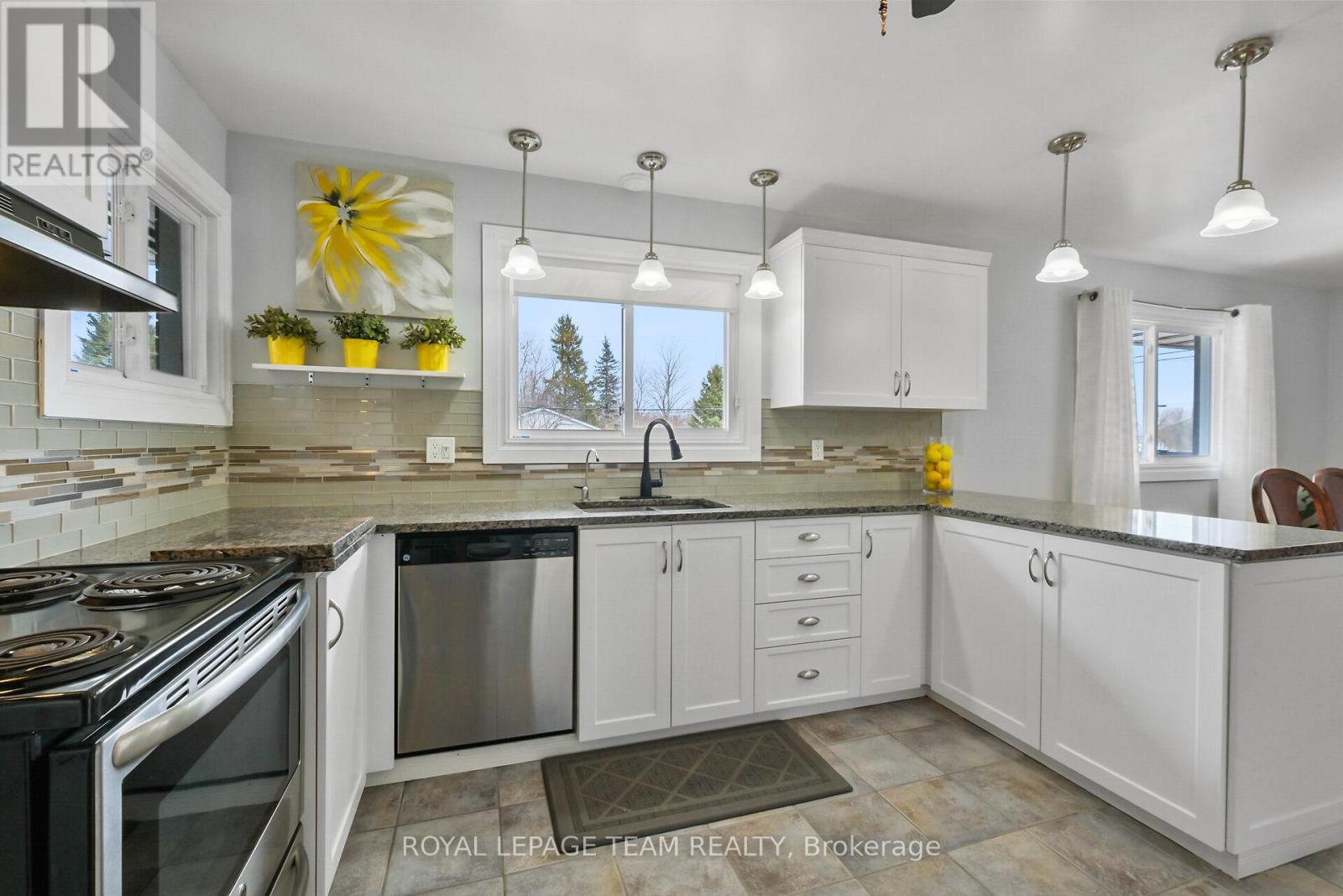 2626 Brentwood Avenue, Ottawa, Ontario  K0A 2P0 - Photo 17 - X12939776