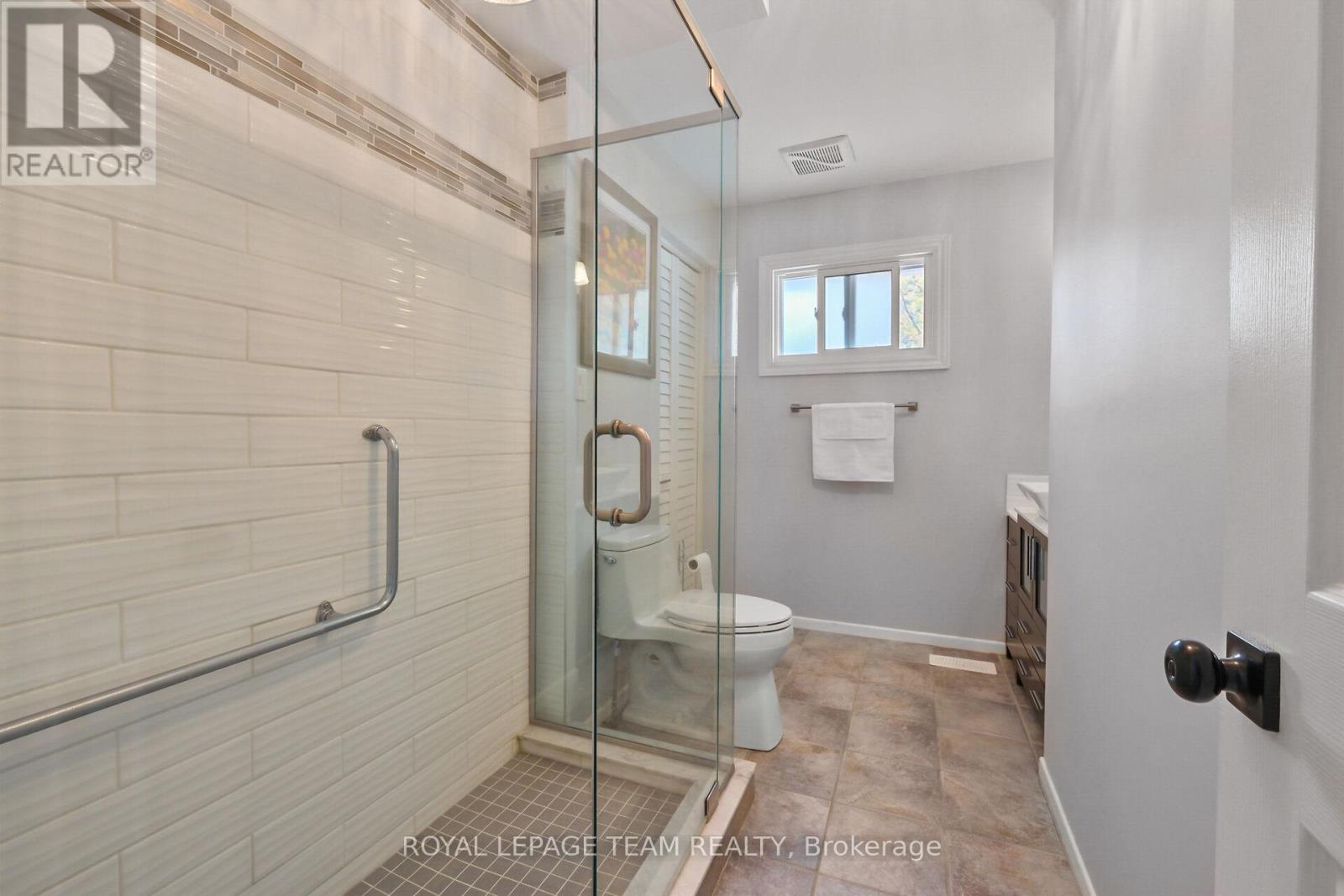 2626 Brentwood Avenue, Ottawa, Ontario  K0A 2P0 - Photo 22 - X12939776