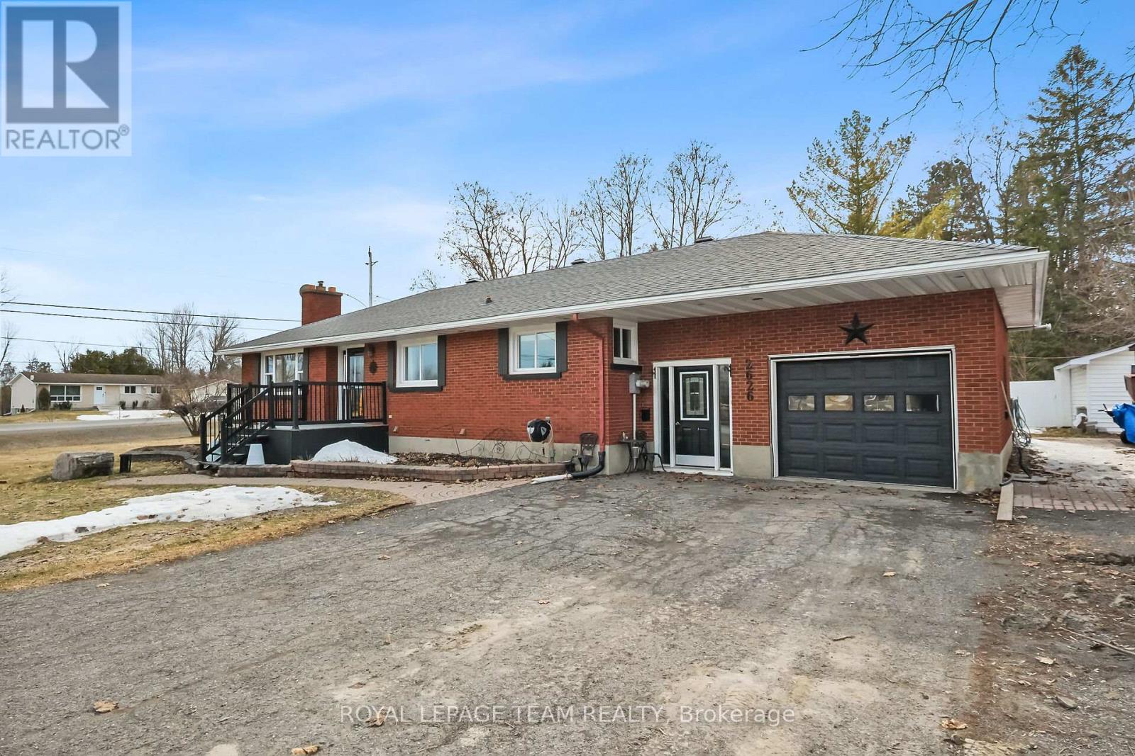 2626 Brentwood Avenue, Ottawa, Ontario  K0A 2P0 - Photo 3 - X12939776