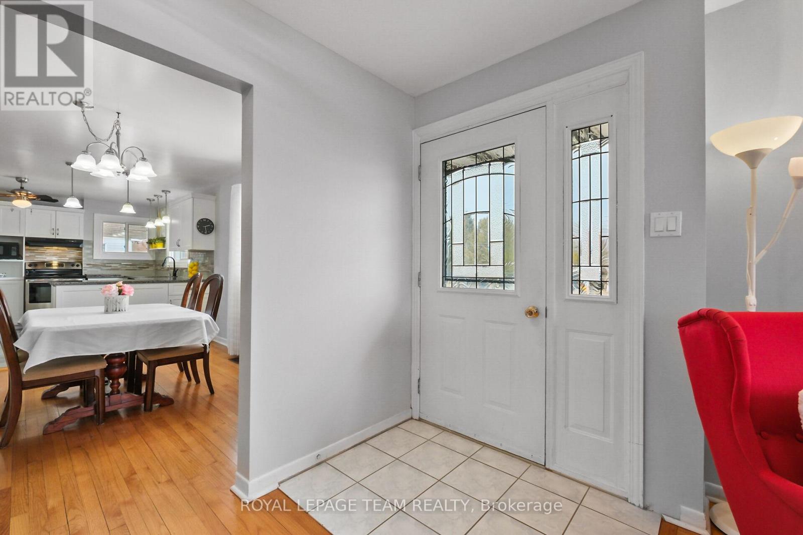 2626 Brentwood Avenue, Ottawa, Ontario  K0A 2P0 - Photo 6 - X12939776