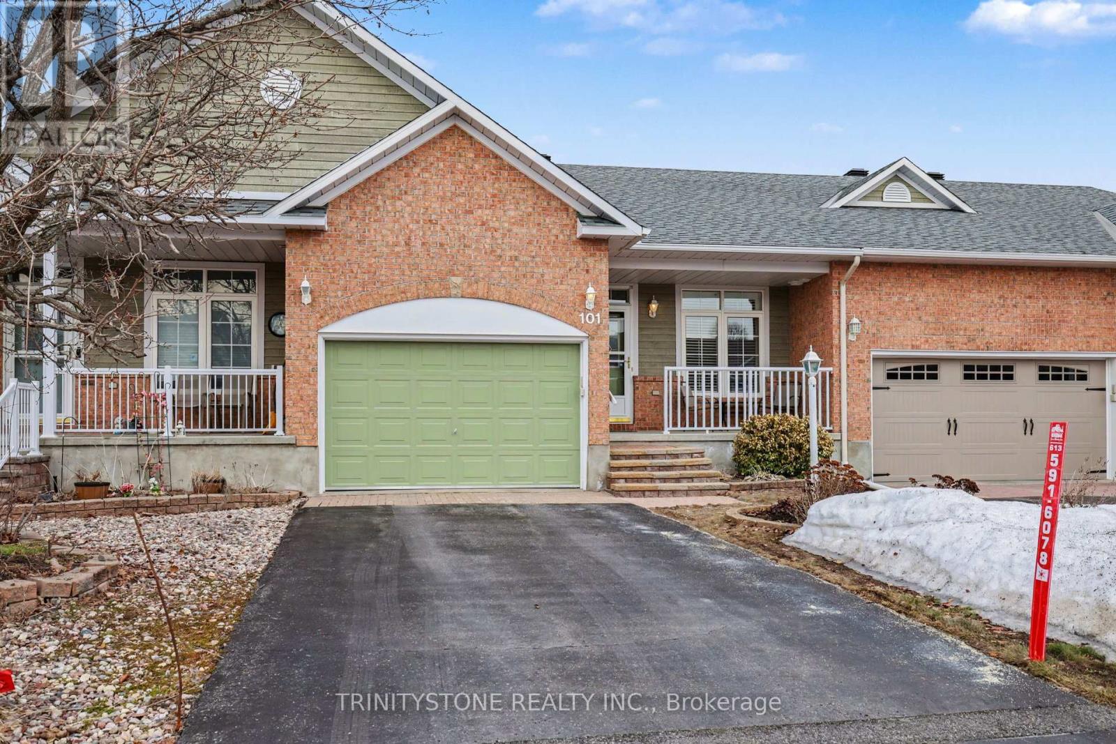 101 Sable Run Drive, Ottawa, Ontario  K2S 1W7 - Photo 3 - X12939790