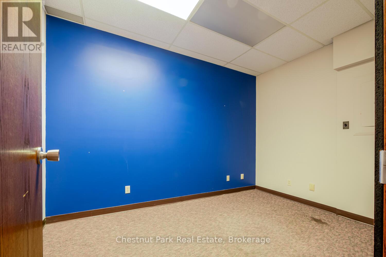 1 - 945 3rd Avenue E, Owen Sound, Ontario  N4K 2K8 - Photo 4 - X12939444