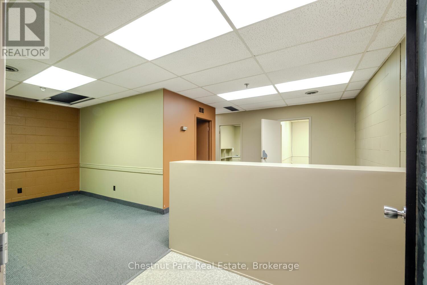 10 - 945 3rd Avenue E, Owen Sound, Ontario  N4K 2K8 - Photo 3 - X12939518