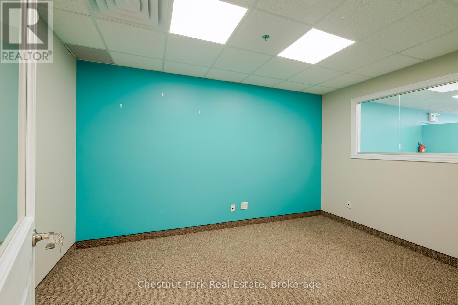 15 - 945 3rd Avenue E, Owen Sound, Ontario  N4K 2K8 - Photo 7 - X12939534