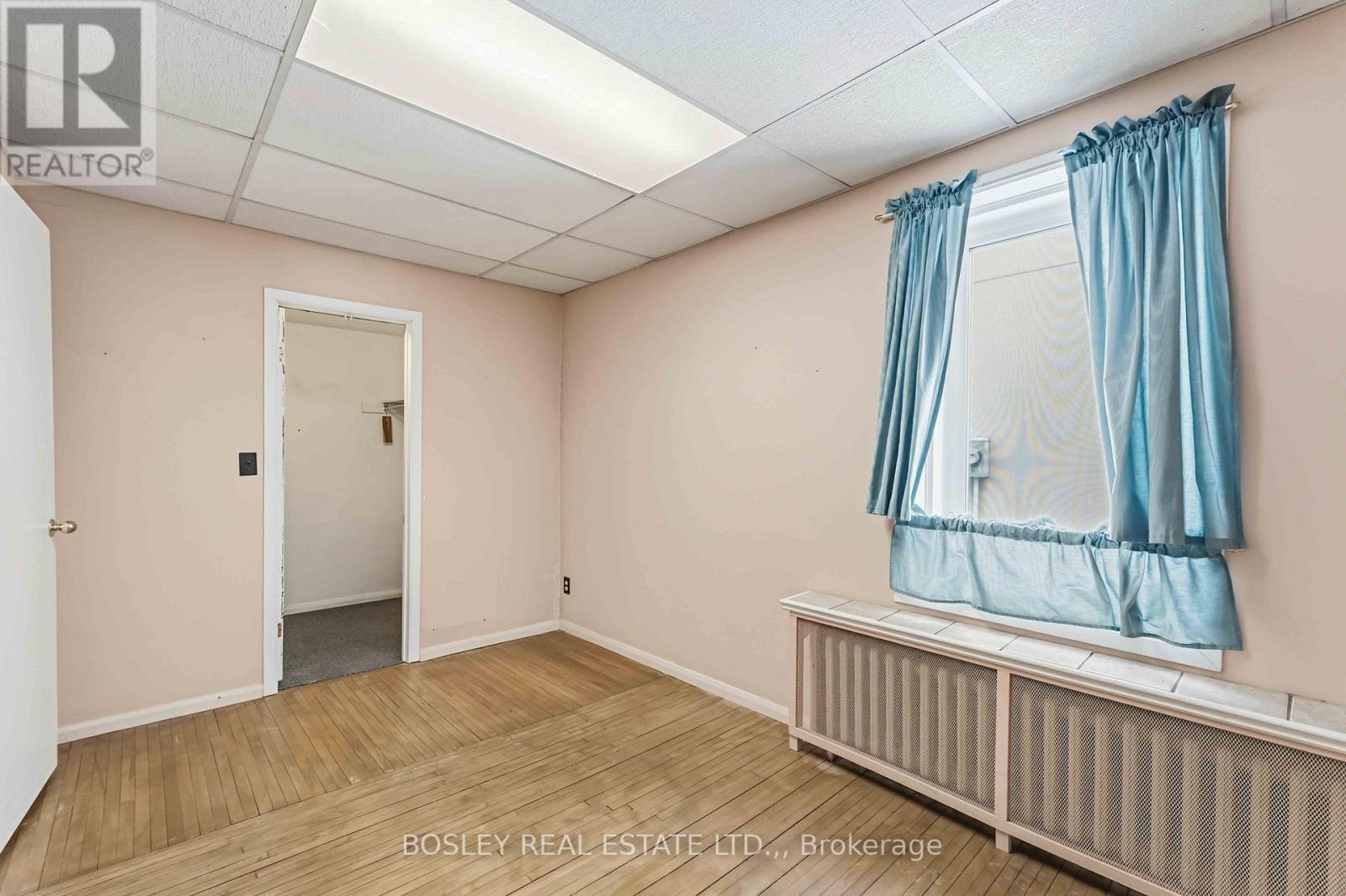 100 Niagara Street, St. Catharines, Ontario  L2R 4L4 - Photo 14 - X12939440