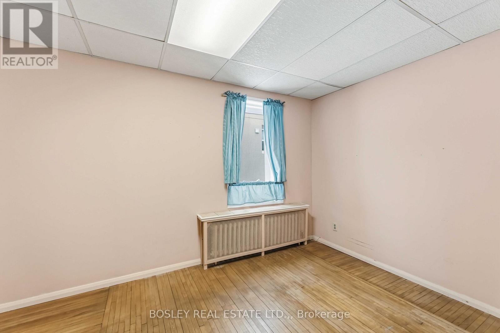 100 Niagara Street, St. Catharines, Ontario  L2R 4L4 - Photo 15 - X12939440