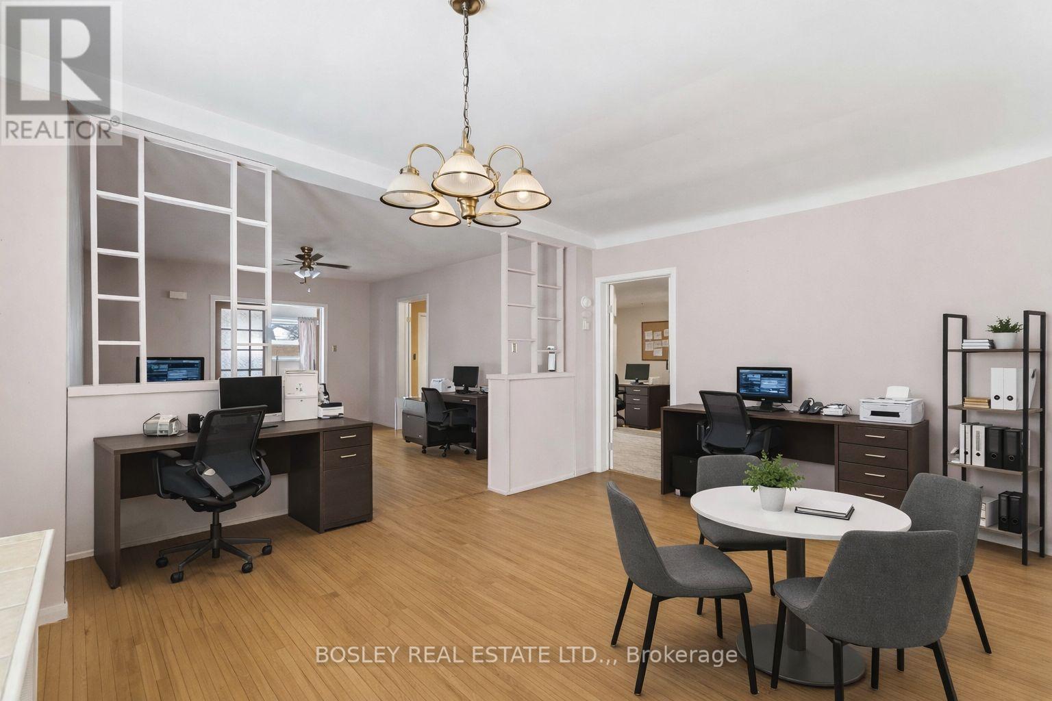 100 Niagara Street, St. Catharines, Ontario  L2R 4L4 - Photo 7 - X12939440