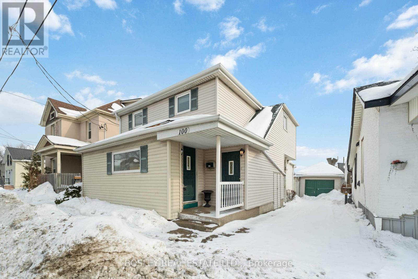 100 Niagara Street, St. Catharines, Ontario  L2R 4L4 - Photo 1 - X12939600