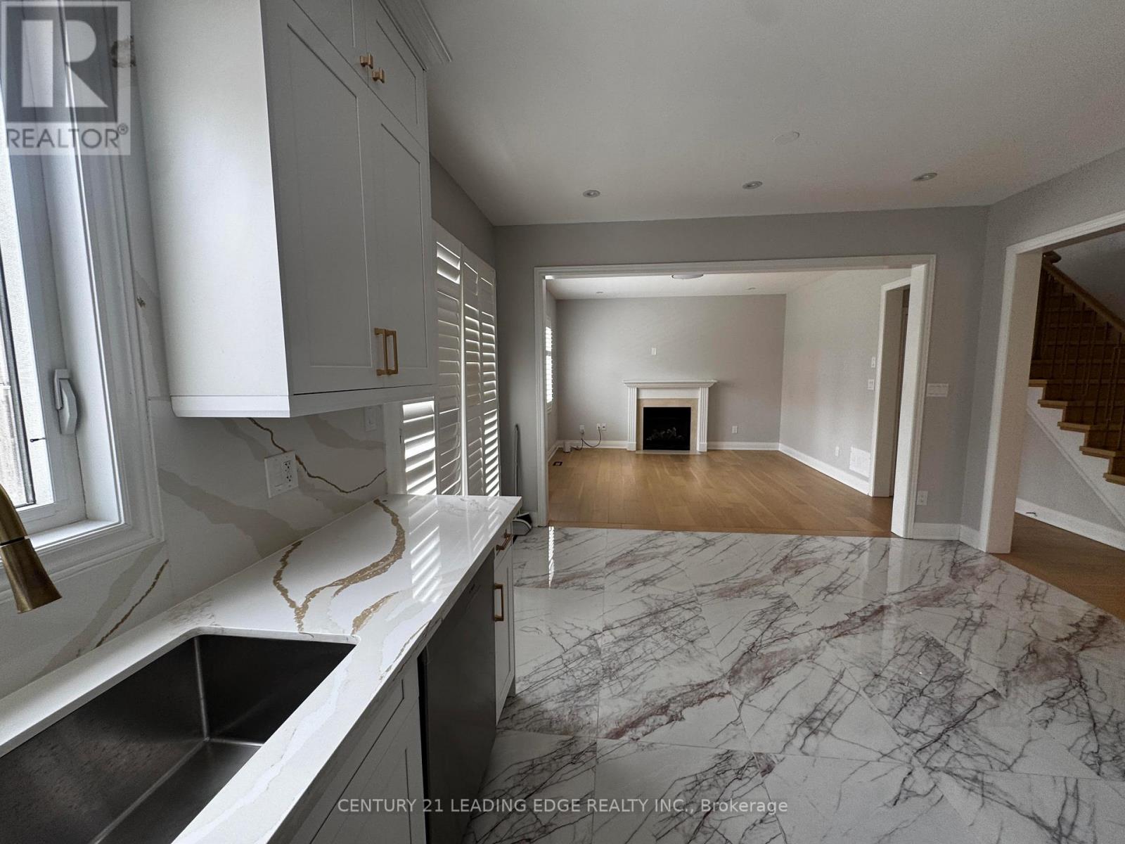 66 James Mccullough Road, Whitchurch-Stouffville, Ontario  L4A 0Z3 - Photo 4 - N12939426