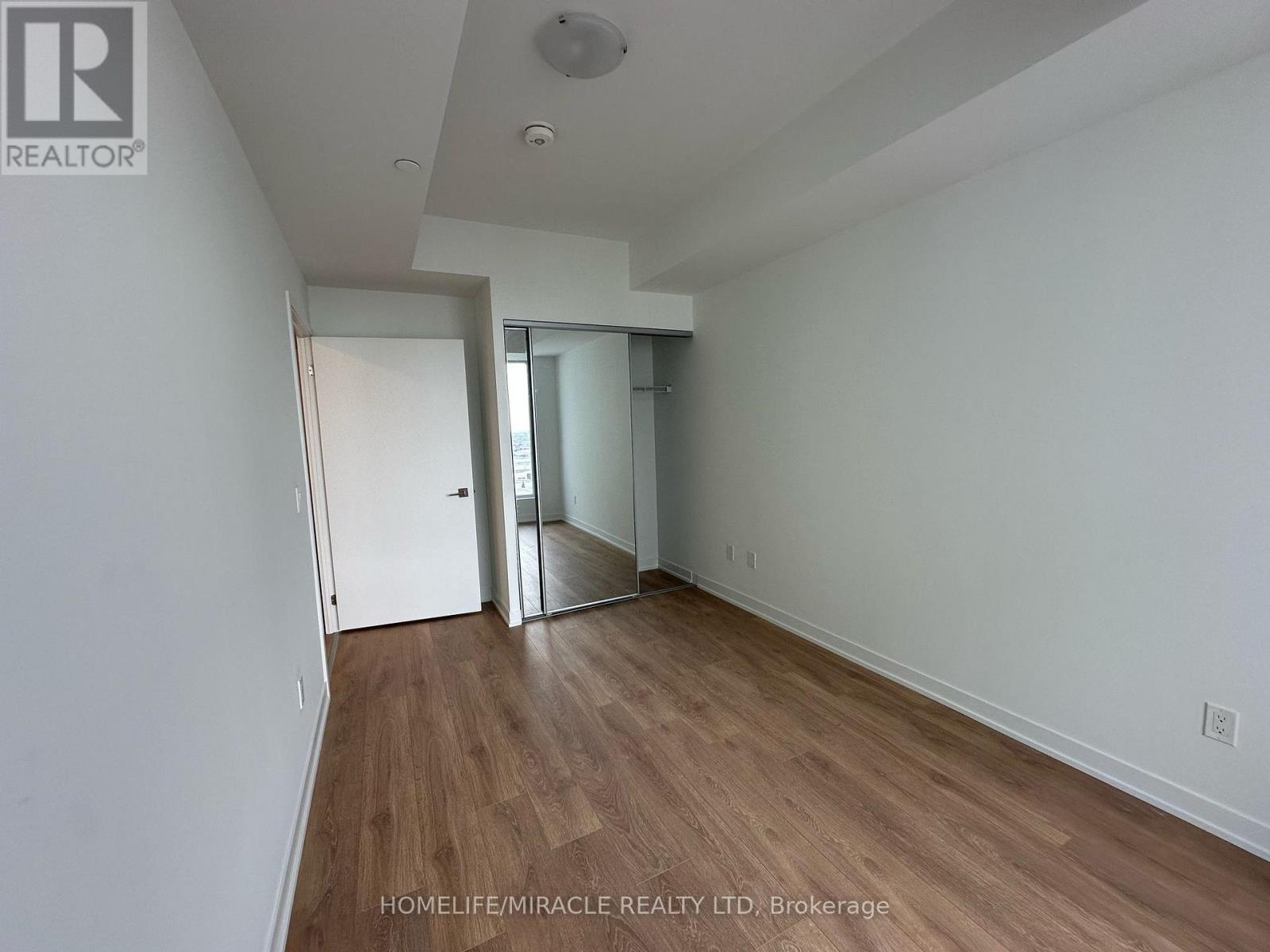 2431 - 498 Caldari Road, Vaughan, Ontario  L4K 0R6 - Photo 14 - N12939538