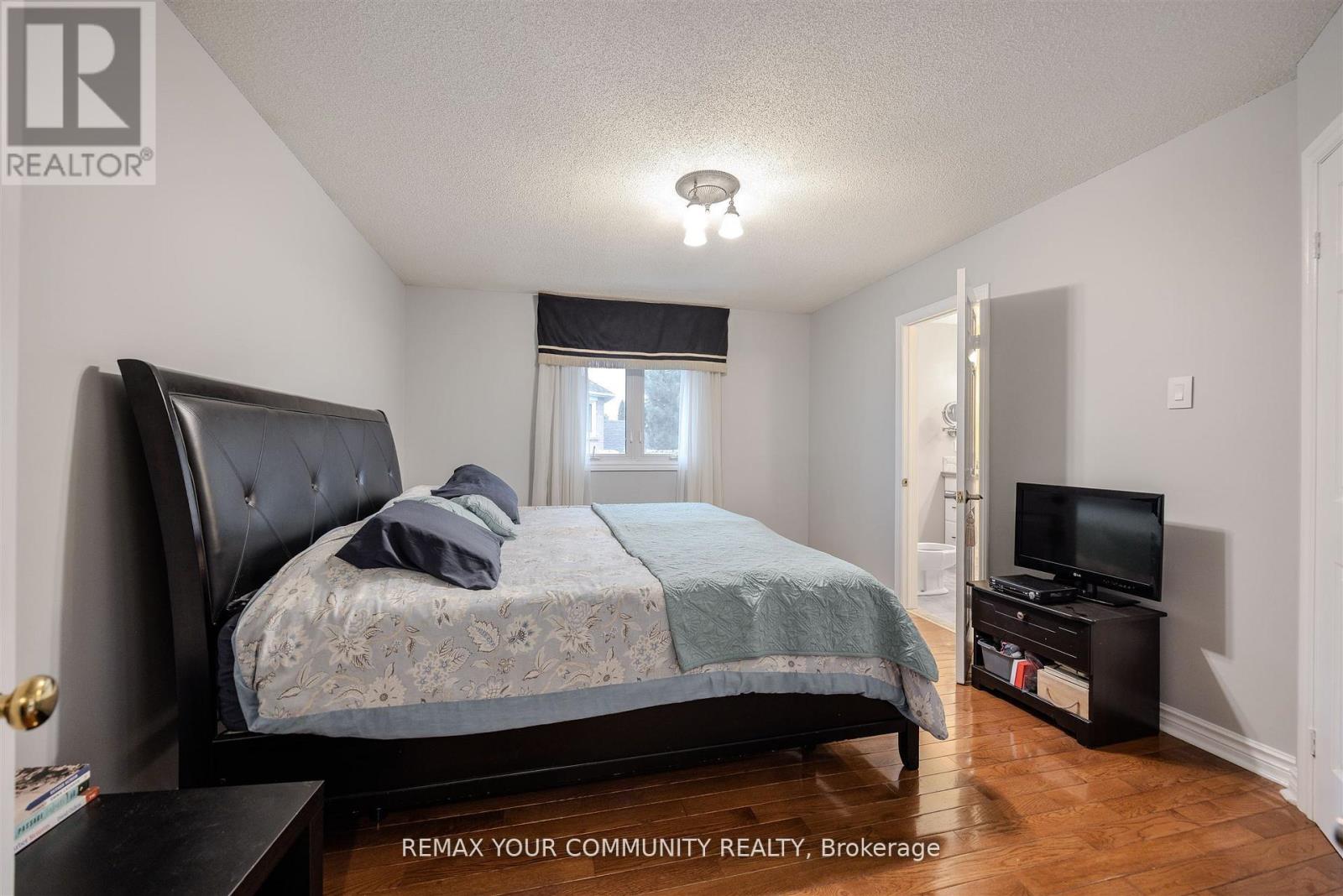 2 Kirkland Court, Richmond Hill, Ontario  L4C 9J1 - Photo 27 - N12939568