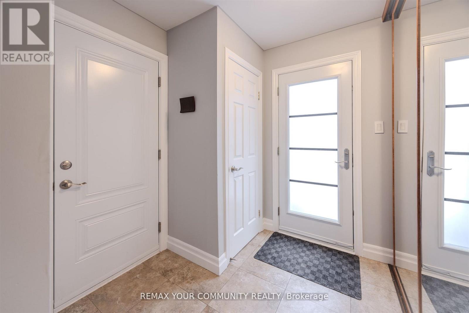 2 Kirkland Court, Richmond Hill, Ontario  L4C 9J1 - Photo 39 - N12939568