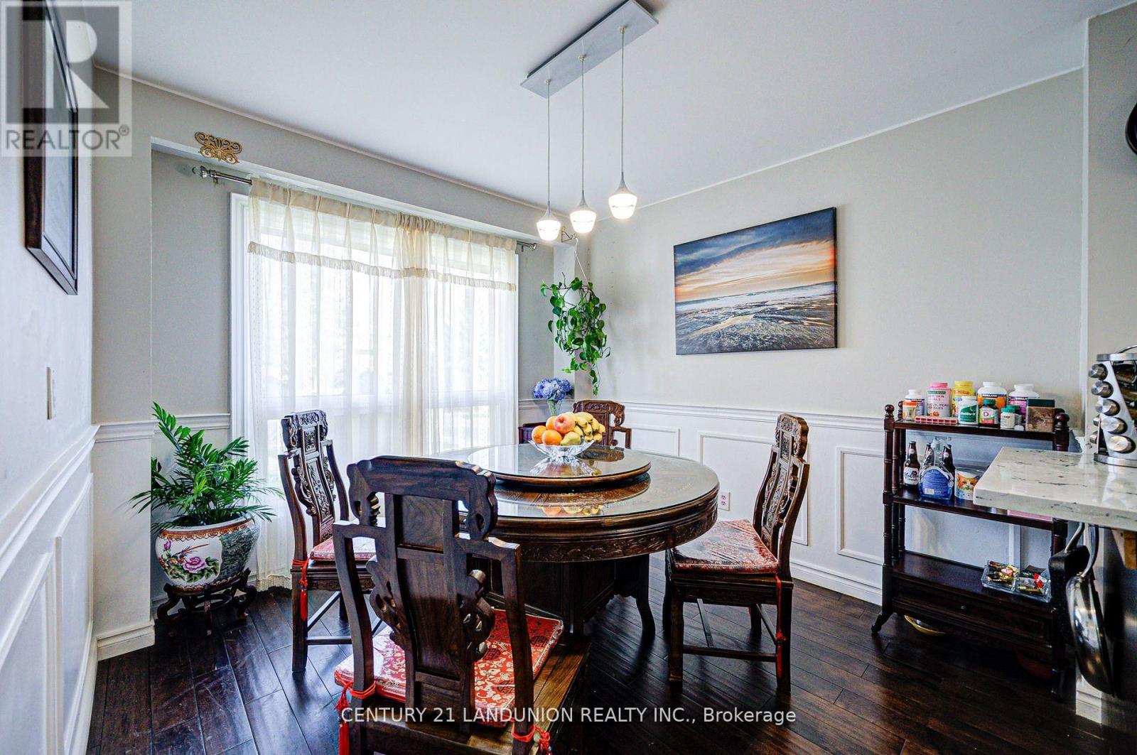 183 Willowbrook Road, Markham, Ontario  L3T 5L5 - Photo 14 - N12939646