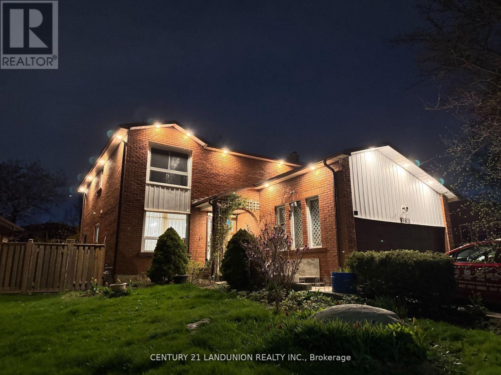 183 Willowbrook Road, Markham, Ontario  L3T 5L5 - Photo 2 - N12939646