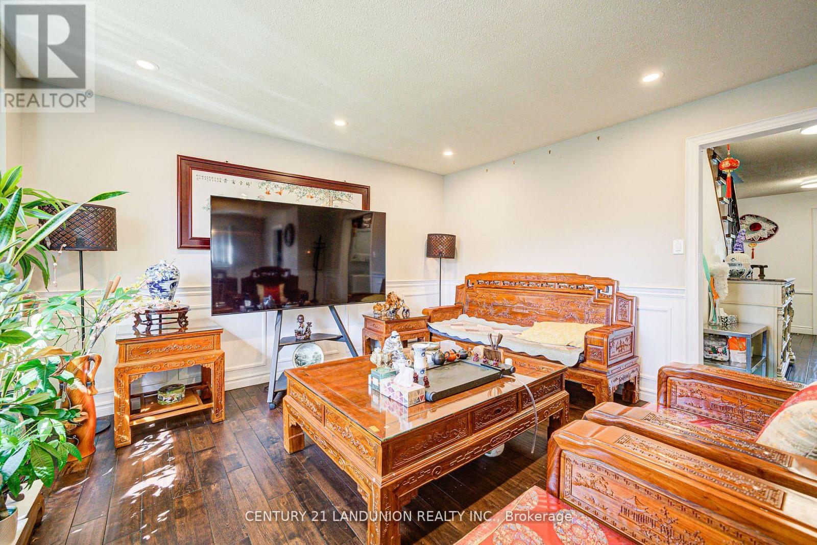 183 Willowbrook Road, Markham, Ontario  L3T 5L5 - Photo 20 - N12939646