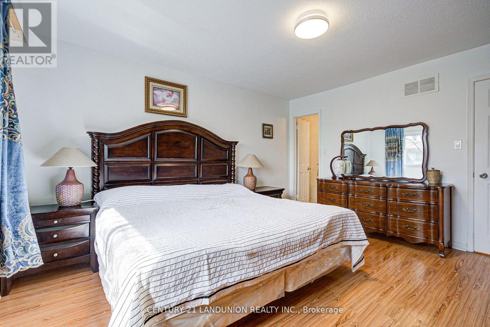 183 Willowbrook Road, Markham, Ontario  L3T 5L5 - Photo 24 - N12939646