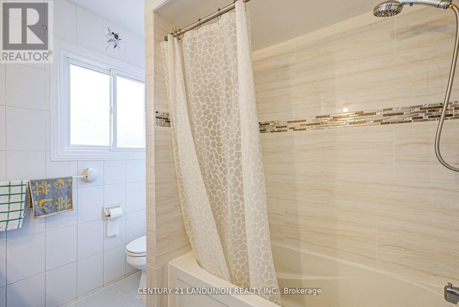 183 Willowbrook Road, Markham, Ontario  L3T 5L5 - Photo 36 - N12939646