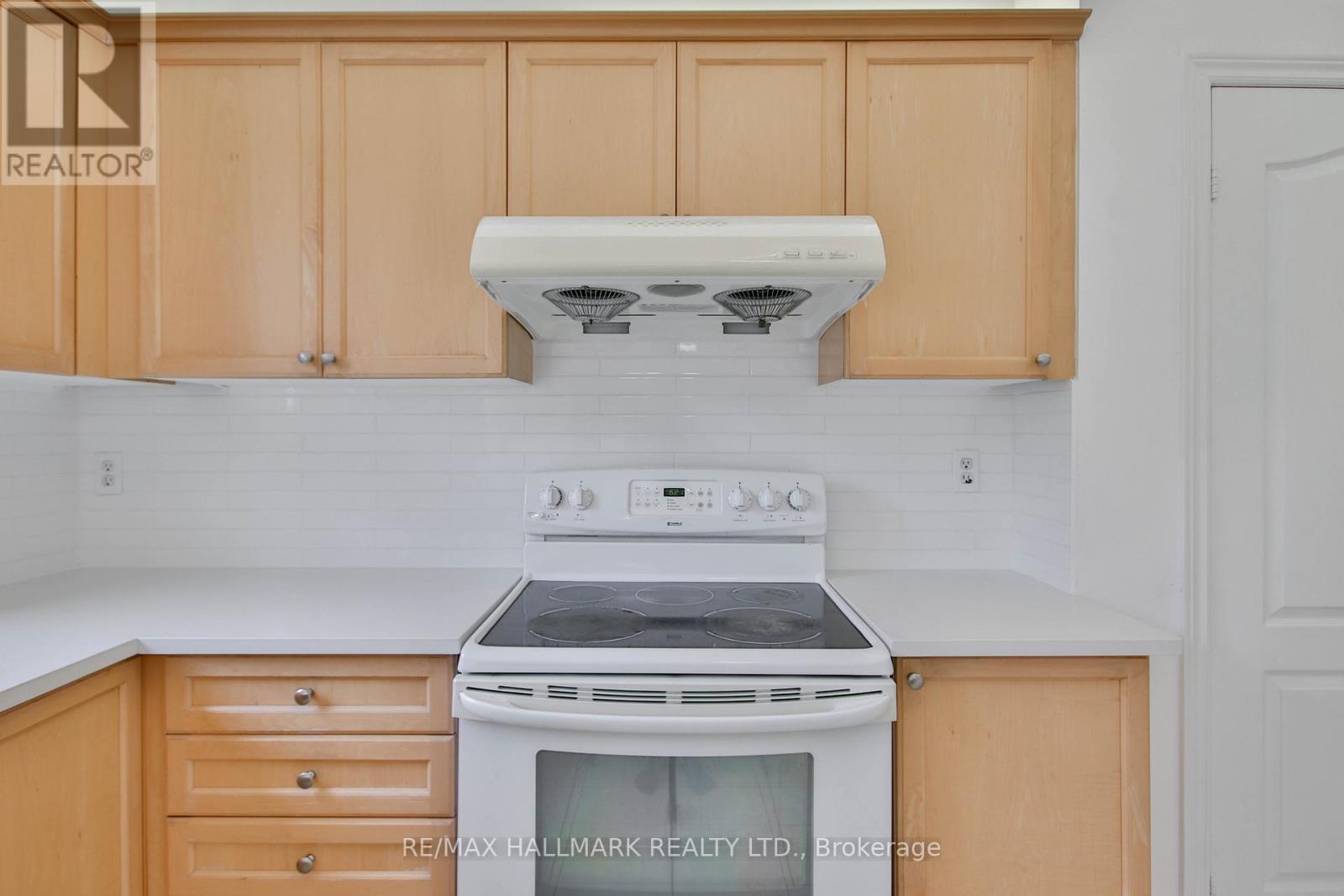 15 Briarglen Road, Markham, Ontario  L6C 2K5 - Photo 22 - N12939676