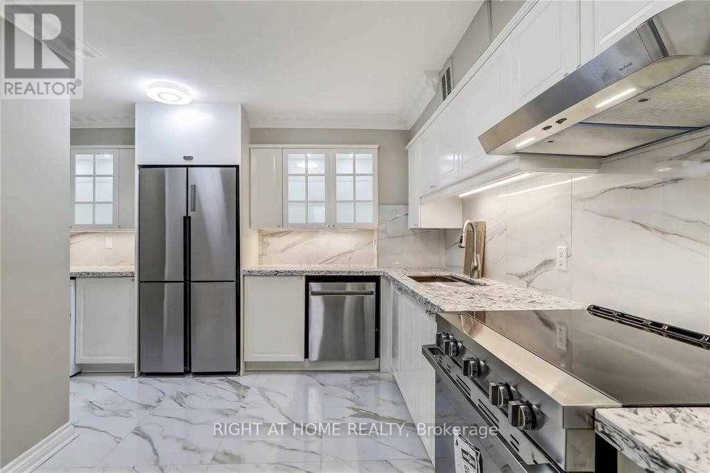 710 - 80 Inverlochy Boulevard, Markham, Ontario  L3T 4P3 - Photo 11 - N12939762