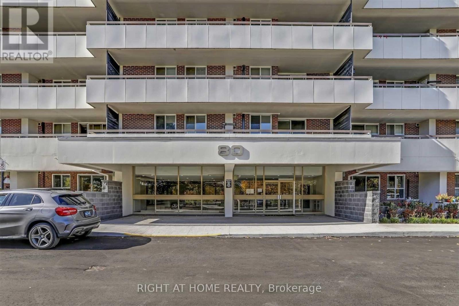 710 - 80 Inverlochy Boulevard, Markham, Ontario  L3T 4P3 - Photo 2 - N12939762