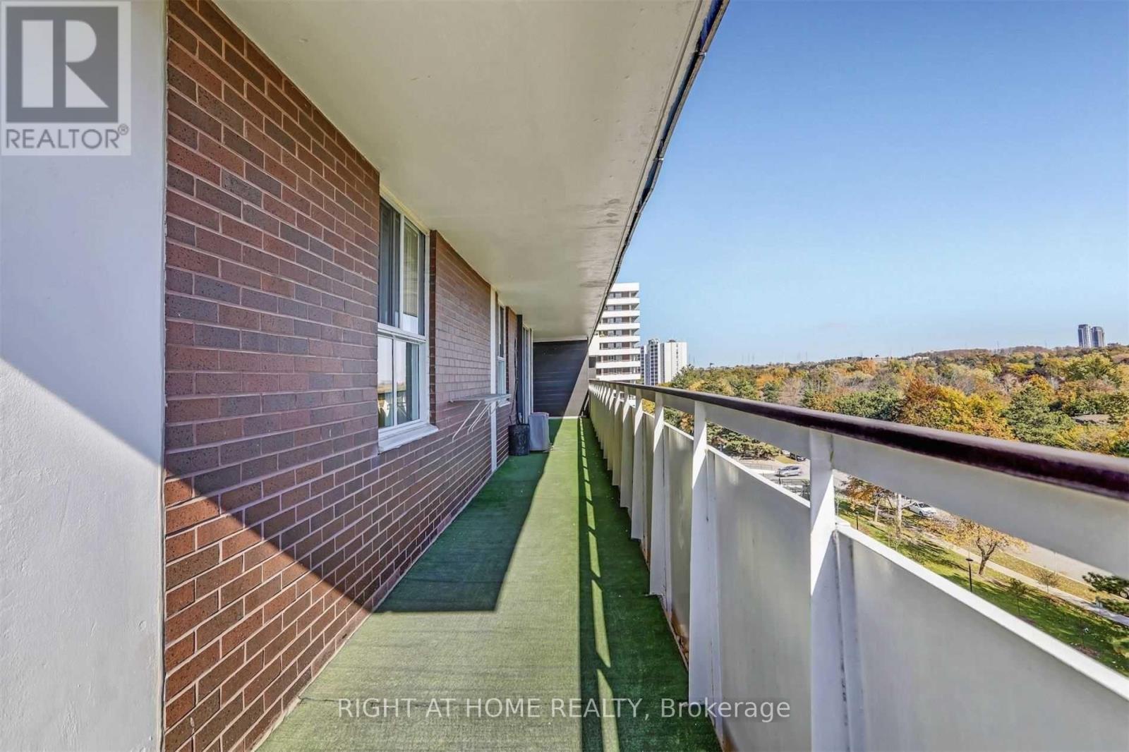 710 - 80 Inverlochy Boulevard, Markham, Ontario  L3T 4P3 - Photo 28 - N12939762